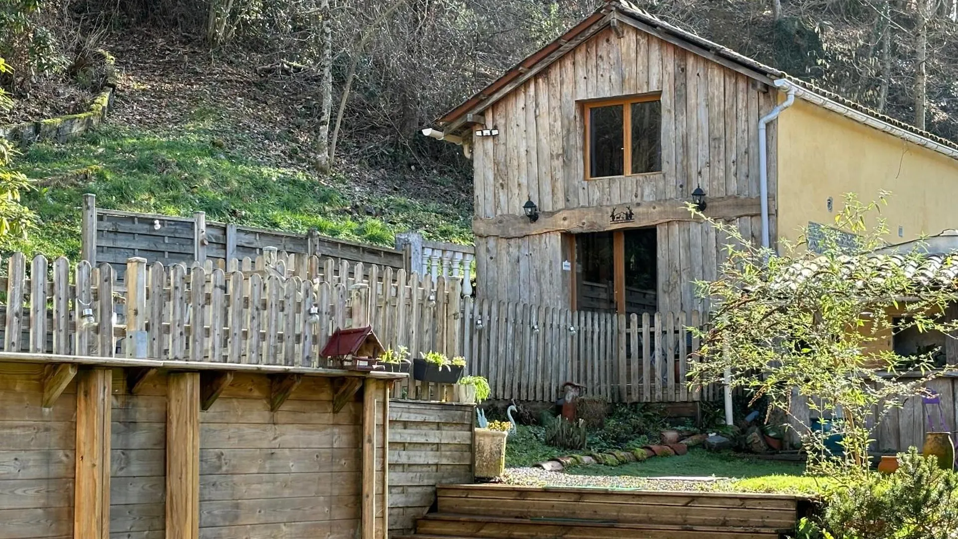 Gite La Foret Du Domaine Des Aguiles Nistos 0*,  Francja