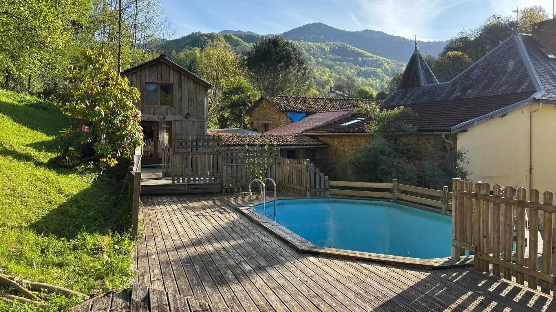 Gite La Foret Du Domaine Des Aguiles Nistos Francja